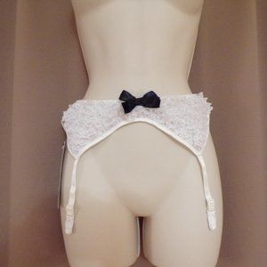 NWT Lace Ruffle White Garer Belt with Black Bow size S